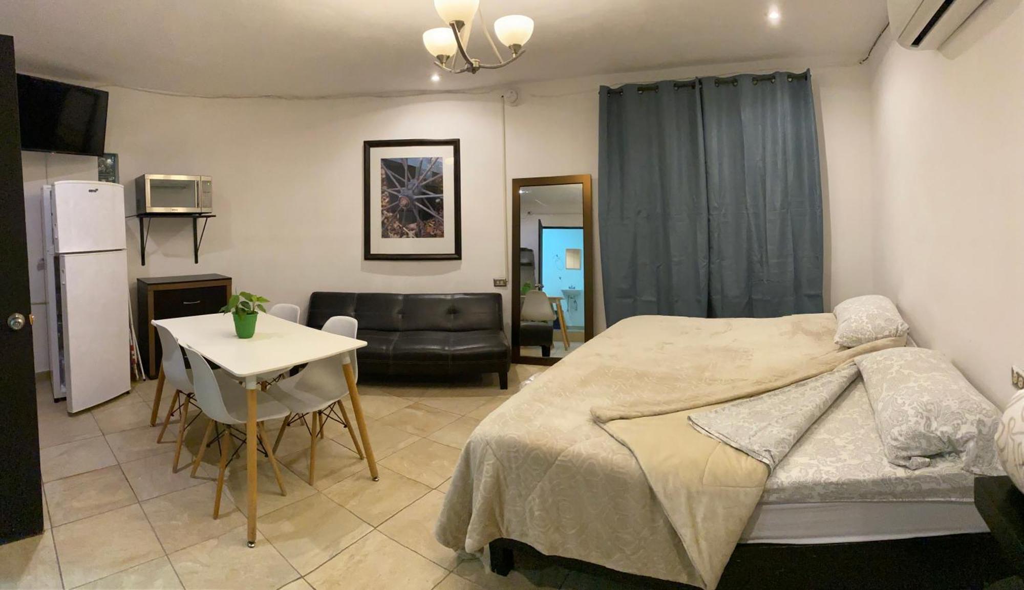 Suites Apodaca Exteriör bild